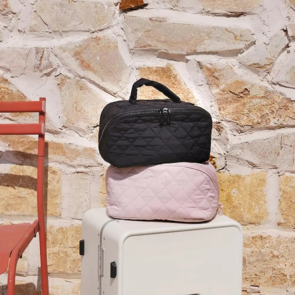 The BeautyVoyage Travel Makeup Bag | with Adjustable Dividers U · Mi Store